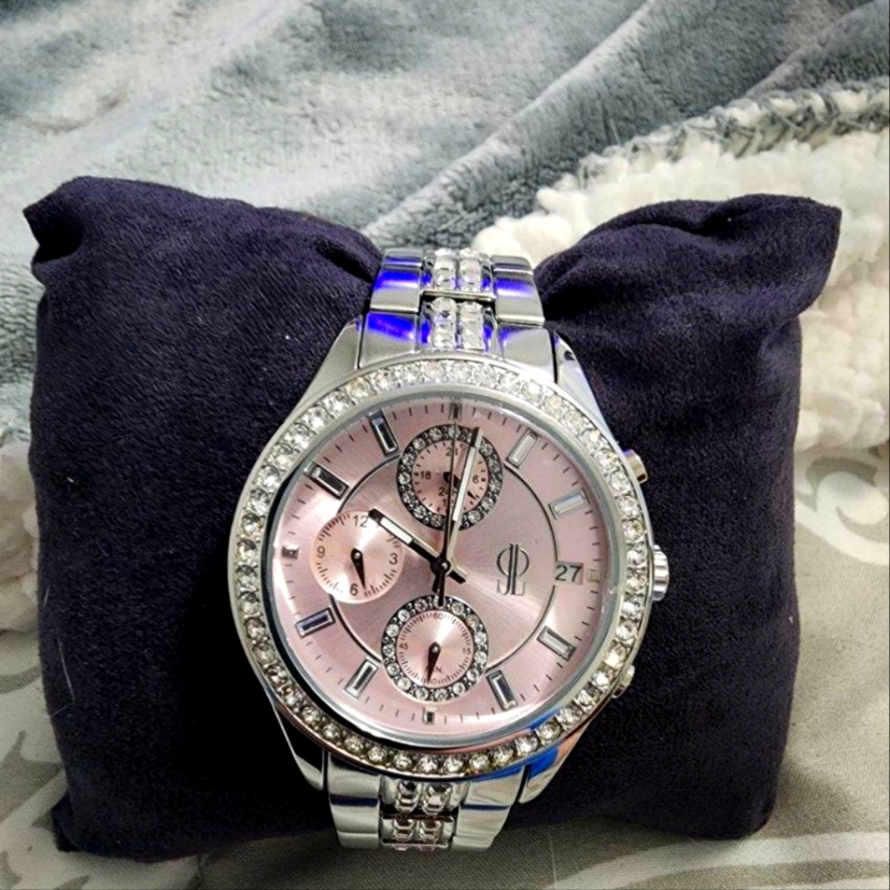 Jennifer Lopez Watch